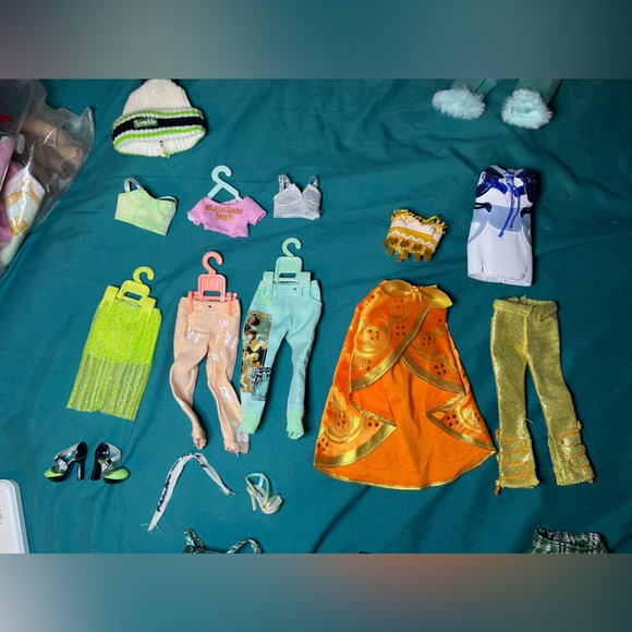 Rainbow High dolls (read descrip.) - Picture 13 of 16